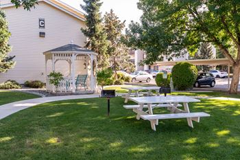 Desertbrook | exterior picnic area and gazebo